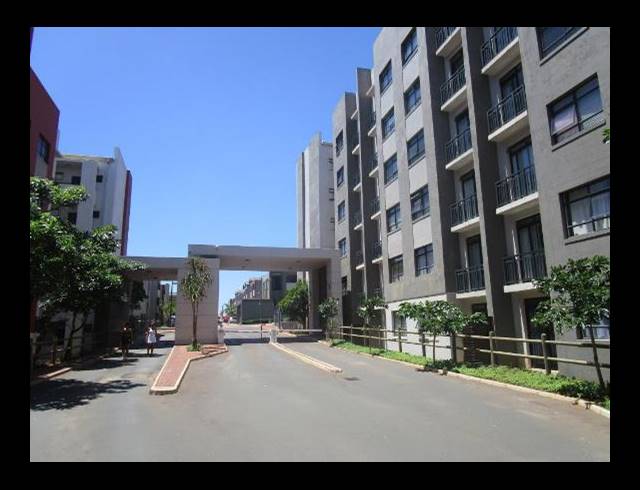 2 BEDROOM APARTMENT FOR SALE IN UMHLANGA RIDGE